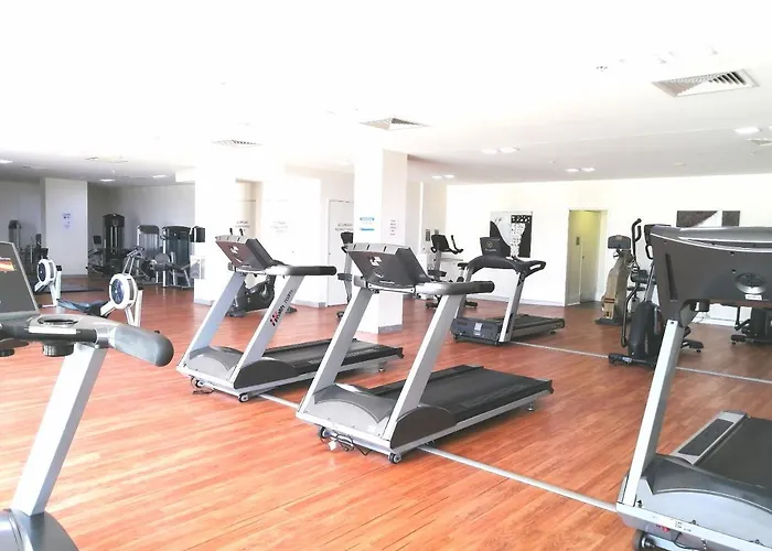 Three-Bedroom Apartment With Amazing View Near Surfers Paradise
