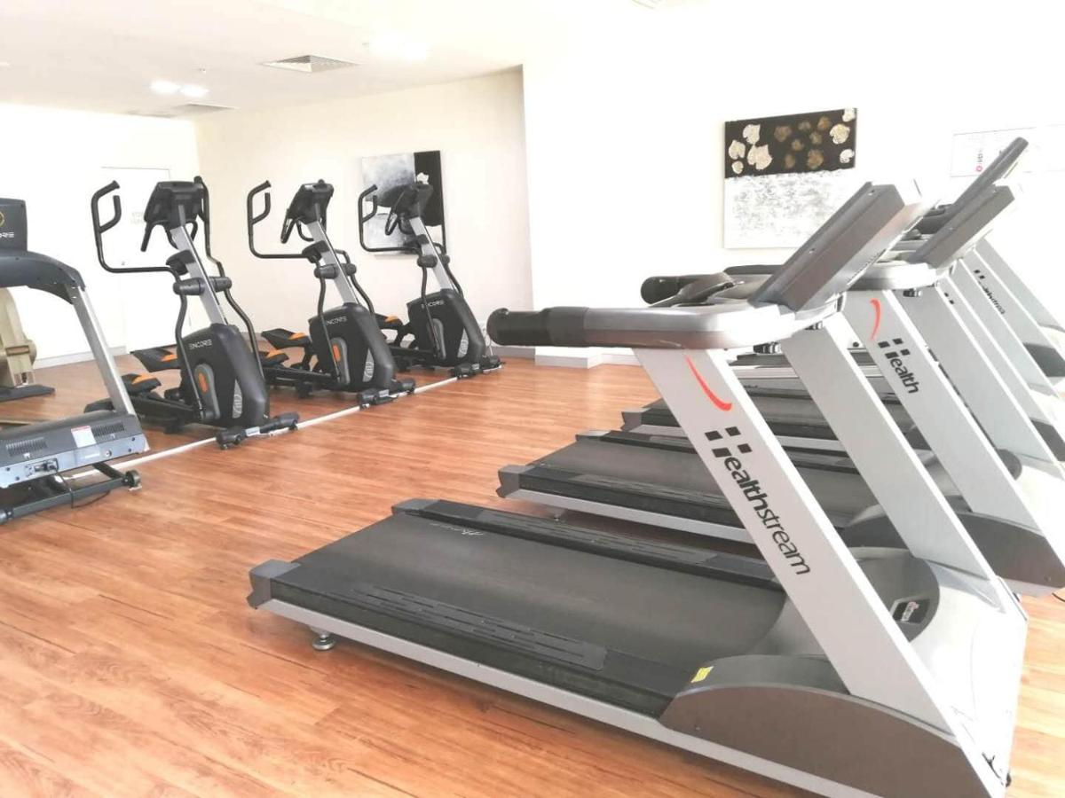 Three-bedroom With Amazing View Near Surfers Paradise Apartment Gold Coast